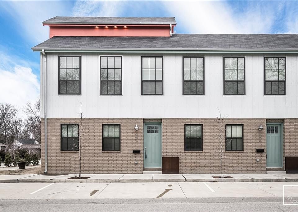 1st image of 304 SW 5th St