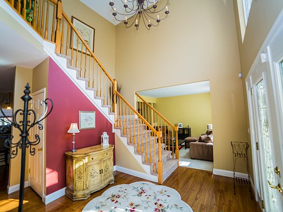 4th image of 1426 Oakwood Hollow Ln