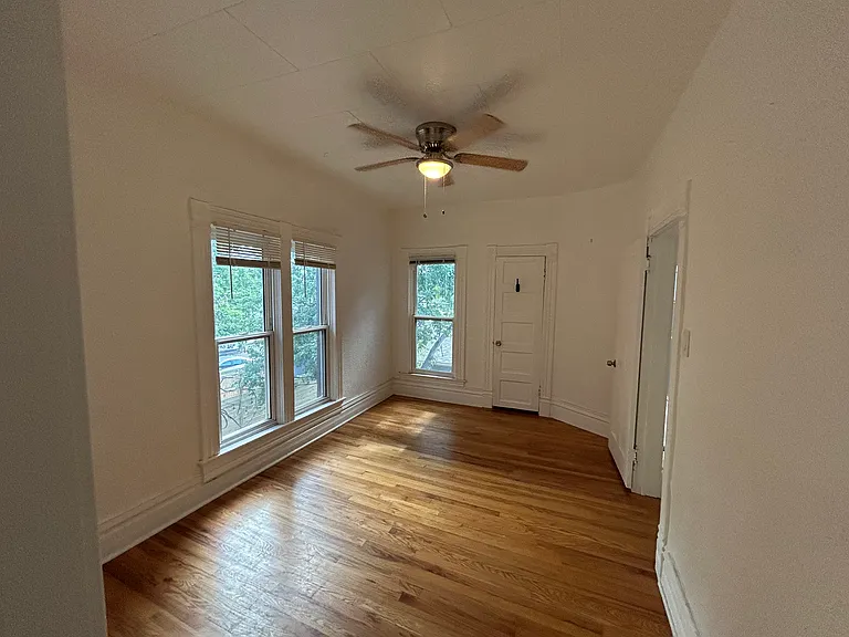 243 S Lincoln St #B — Photo 9