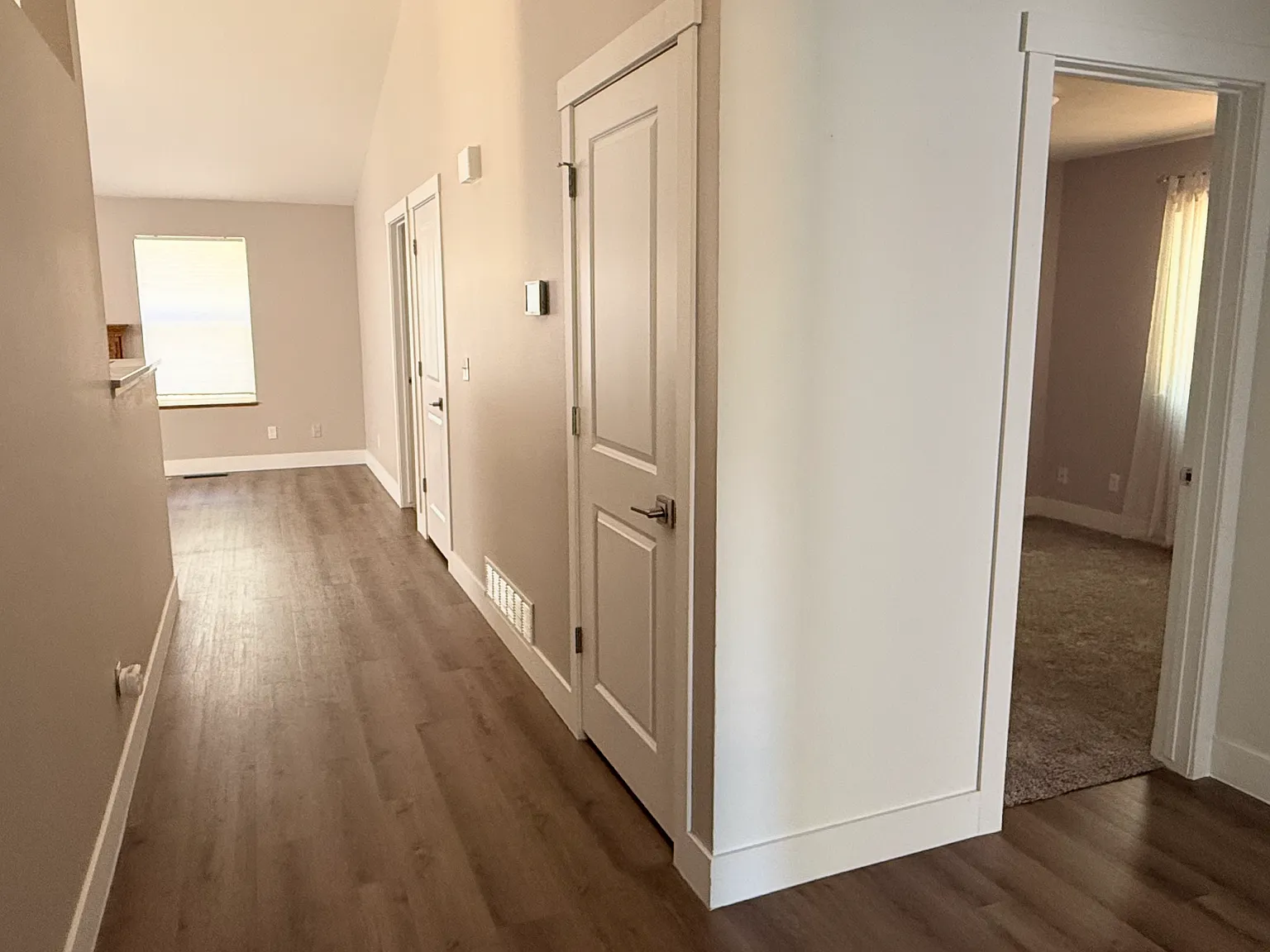 4 bed, 2146 sqft, $2,600 — Photo 2