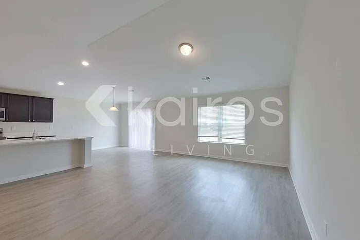 17 Duluth Dr — Photo 3