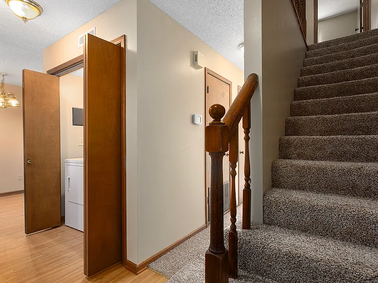 1113 Jeff Cir — Photo 3