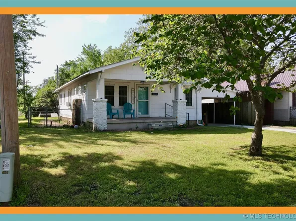 112 S Lowe St, Holdenville, OK 74848