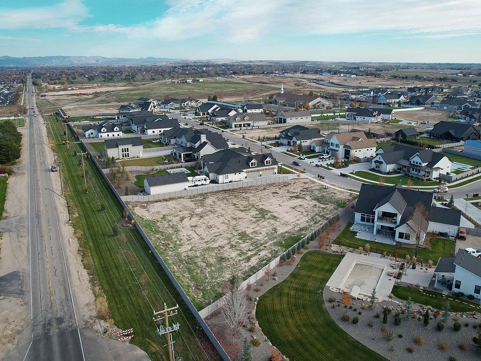2nd image of 2856 E Darcy Dr