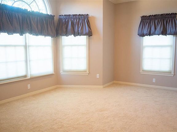 5th image of 1309 Nantucket Dr