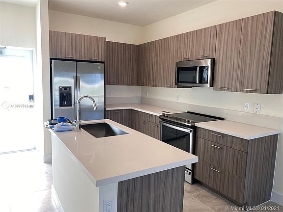 3rd image of 4636 NW 84th Ct #41