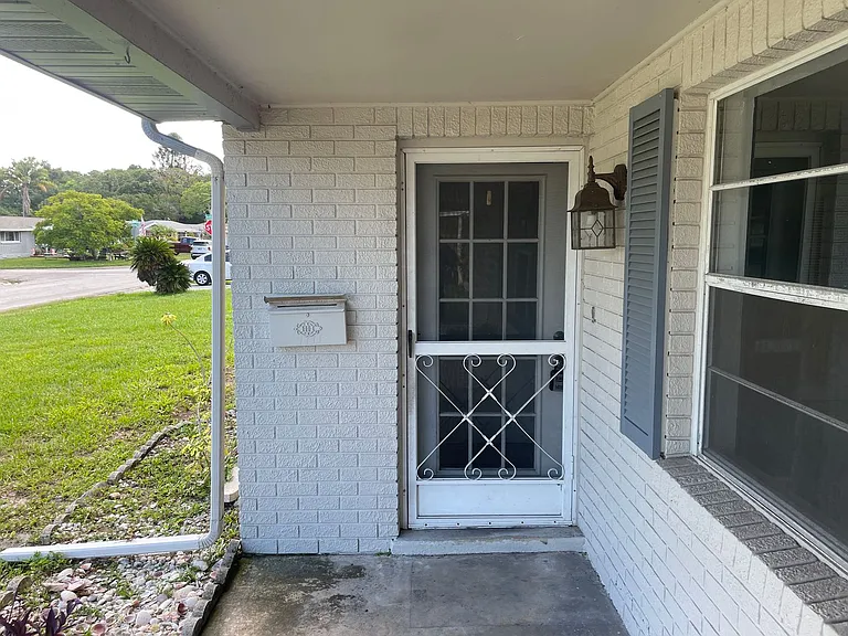 7552 Cumber Dr — Photo 5