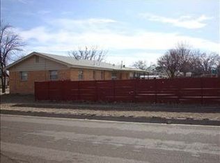 321 Broken Arrow Rd, Roswell, NM 88201