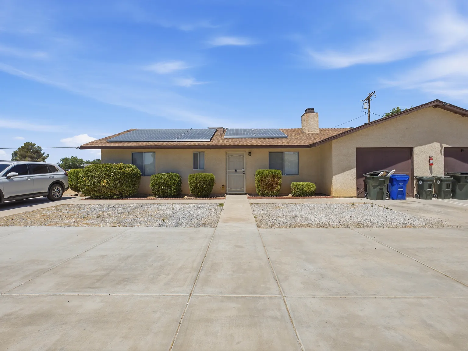 2 bed, 1000 sqft, $1,850 — Photo 2