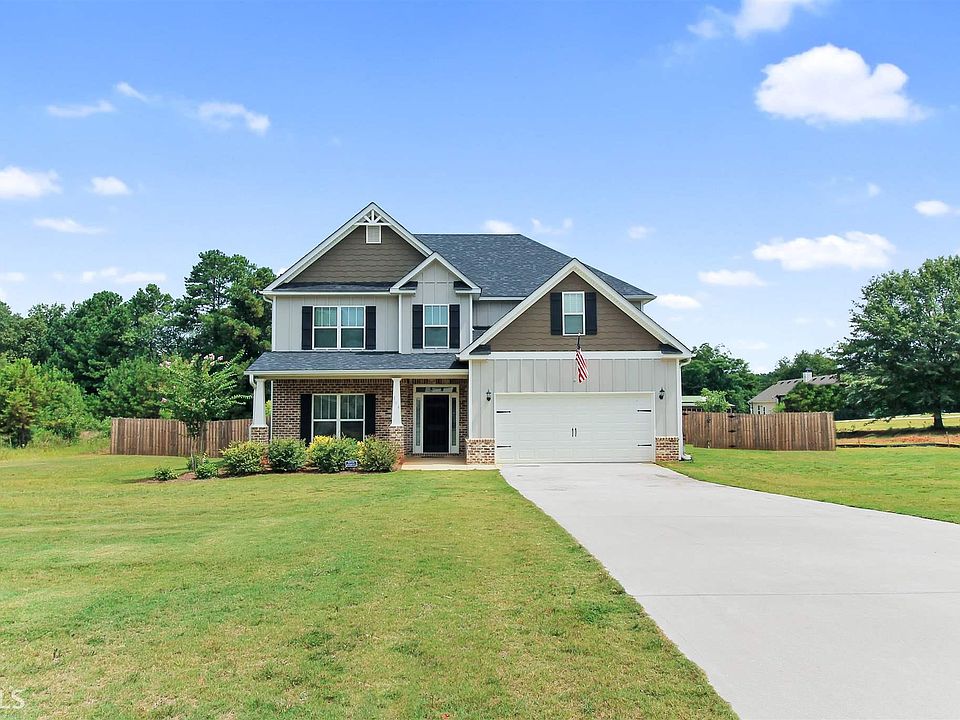 1st image of 104 Clear Springs Dr
