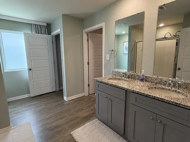 1092 Enclave Cir — Photo 13