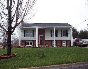 2nd image of 2518 Steele Rd