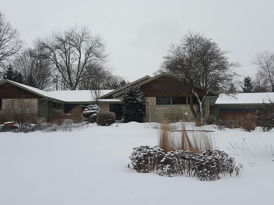 2nd image of 3845 N 169th St