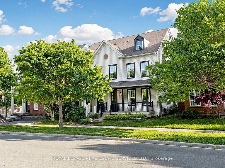100 Georgian Dr — Photo 2