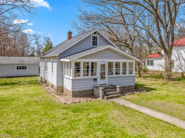 4781 Dowling St, Montague, MI 49437