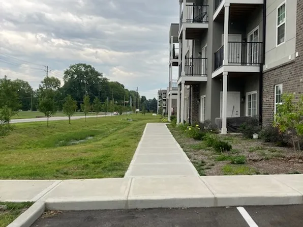 Bluff Crossing Apartments