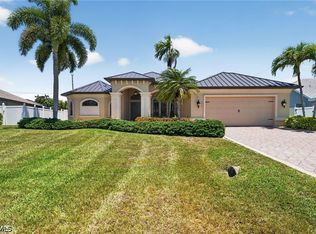 1911 SE 20th St, Cape Coral, FL 33990