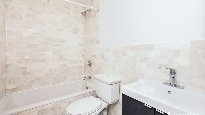 Rented by Nooklyn NYC LLC | media 18