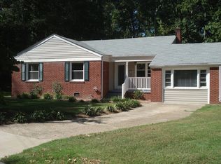 8 Laydon Cir, Newport News, VA 23606