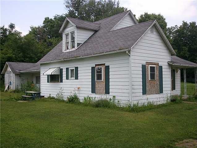2nd image of 5026 S Catlin Rd