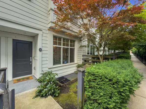 13636 81a Ave #4, Surrey, BC V3W 1H9