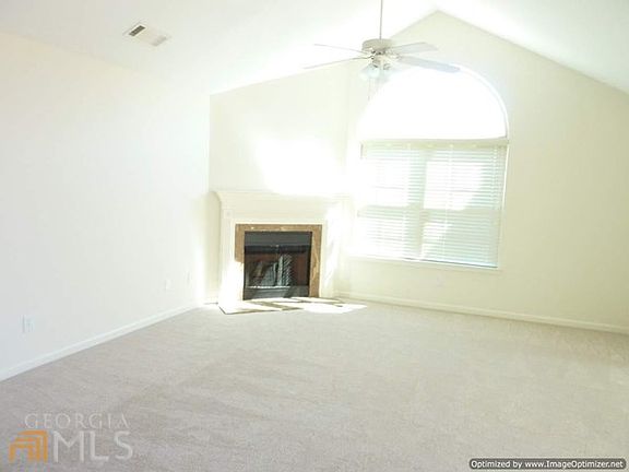 4th image of 308 Gladstone Dr