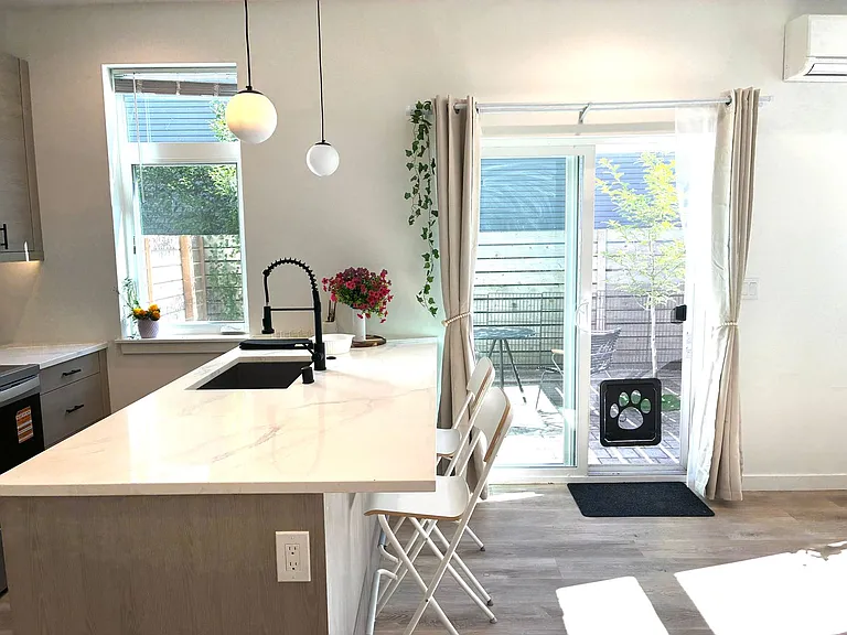 2925 39th Ave SW — Photo 5