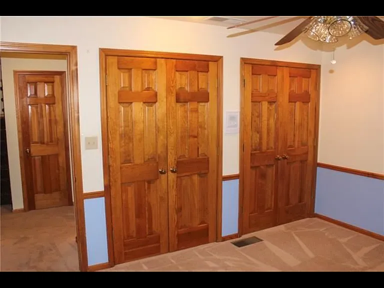 307 S Park Dr — Photo 35