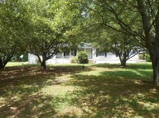 921 Barnes Rd, Carthage, MS 39051