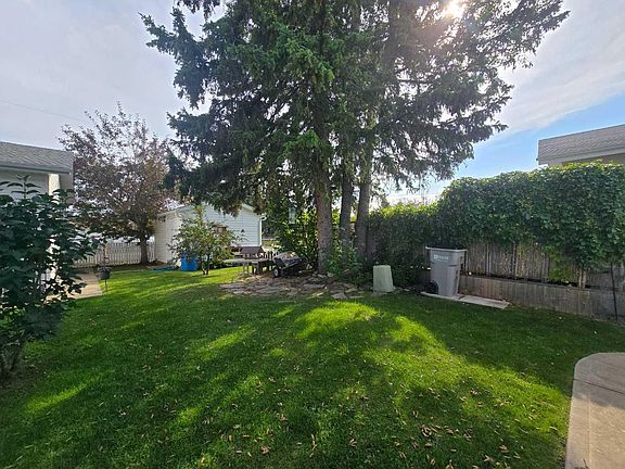 3rd image of 4215 7th Ave