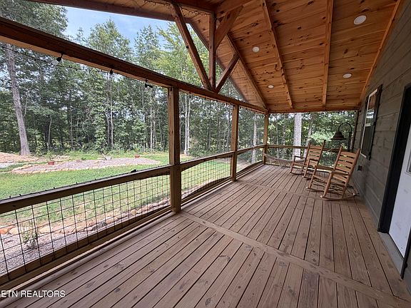 4th image of 130 Murray Ln
