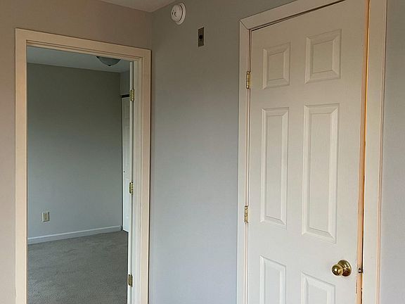 5th image of 6410 8th Ave NE #405