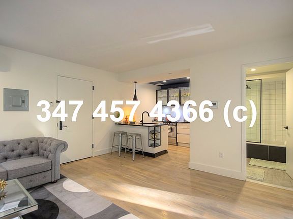 4th image of 10 Lexington Ave #11M