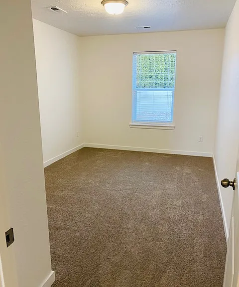 16942 N Gwinnett Ave — Photo 3