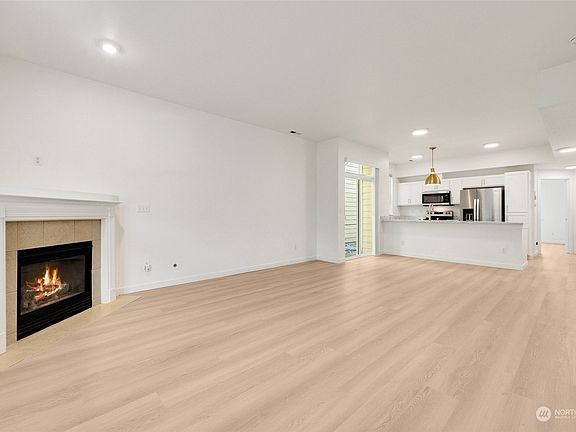 2nd image of 11419 6th Ave E