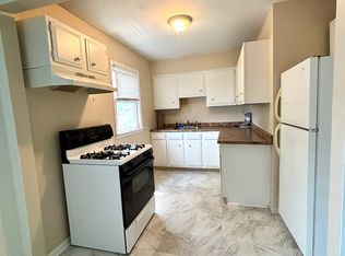 1026 W Fingerboard Rd, Staten Island, NY 10304