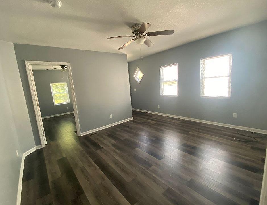 1st image of 2318 Sylvanie St #2318