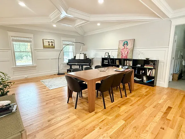 585 Lowell St — Photo 14