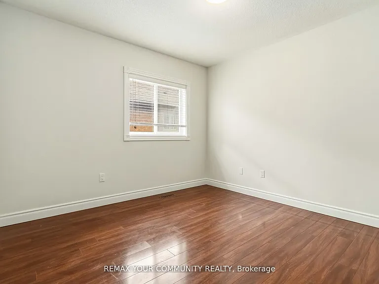 120 Shaftsbury Ave — Photo 24