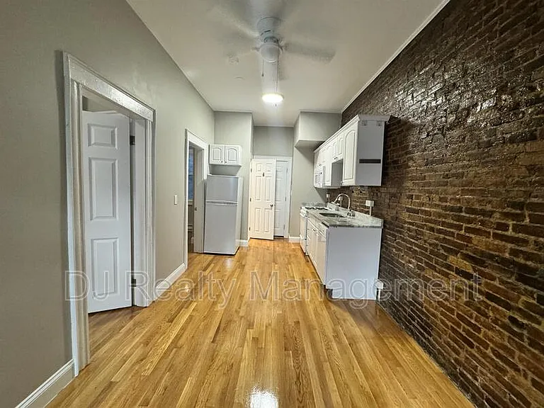 60 N Margin St #2 — Photo 6