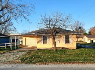 103 N Jefferson St, Greenup, IL 62428