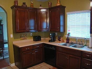 3rd image of 11301 Saint James Ct