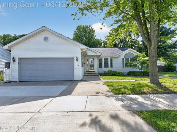318 N 5th St, Brighton, MI 48116