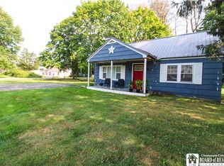 24 E 2nd St, Lakewood, NY