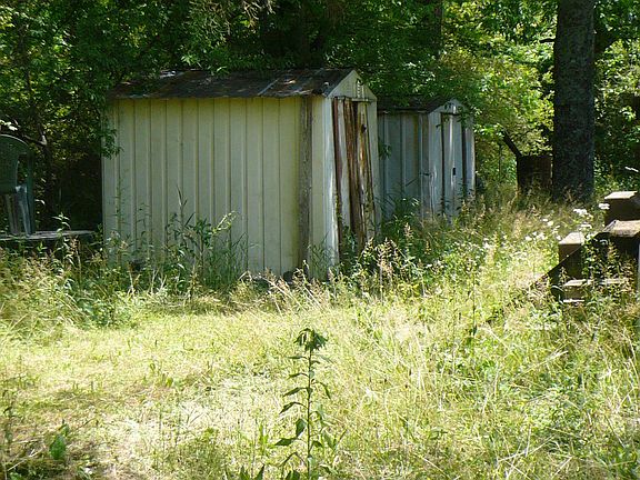 3rd image of 212 Oklawaha Ave