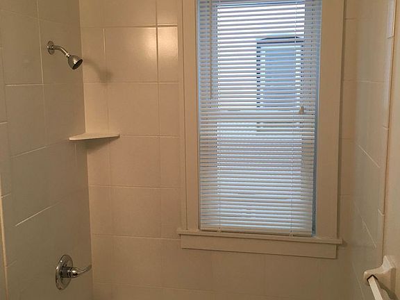 2nd image of 2315 Irving Ave S #11121227