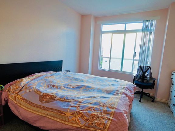 5th image of 9263 Regents Rd #B308