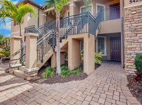5425 Cicerone St, Sarasota, FL