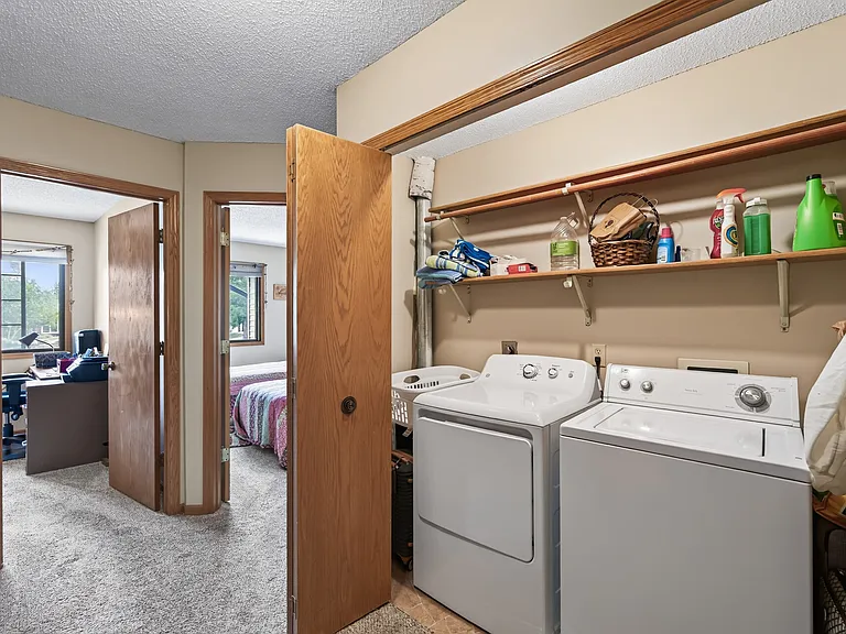 1518 Cottage Dr — Photo 24