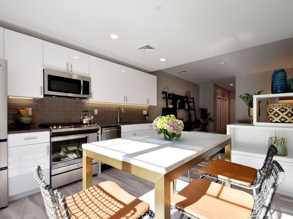 1177 Post Rd E APT 136